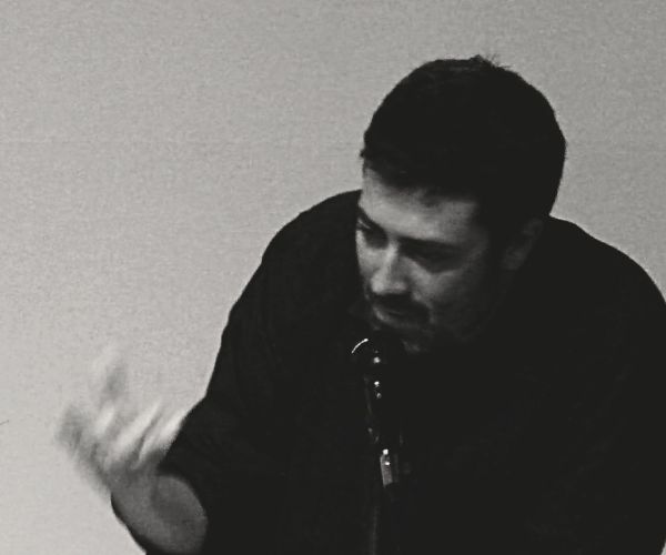 La libertà non negoziabile della scrittura: quattro domande ad Andrea Bajani